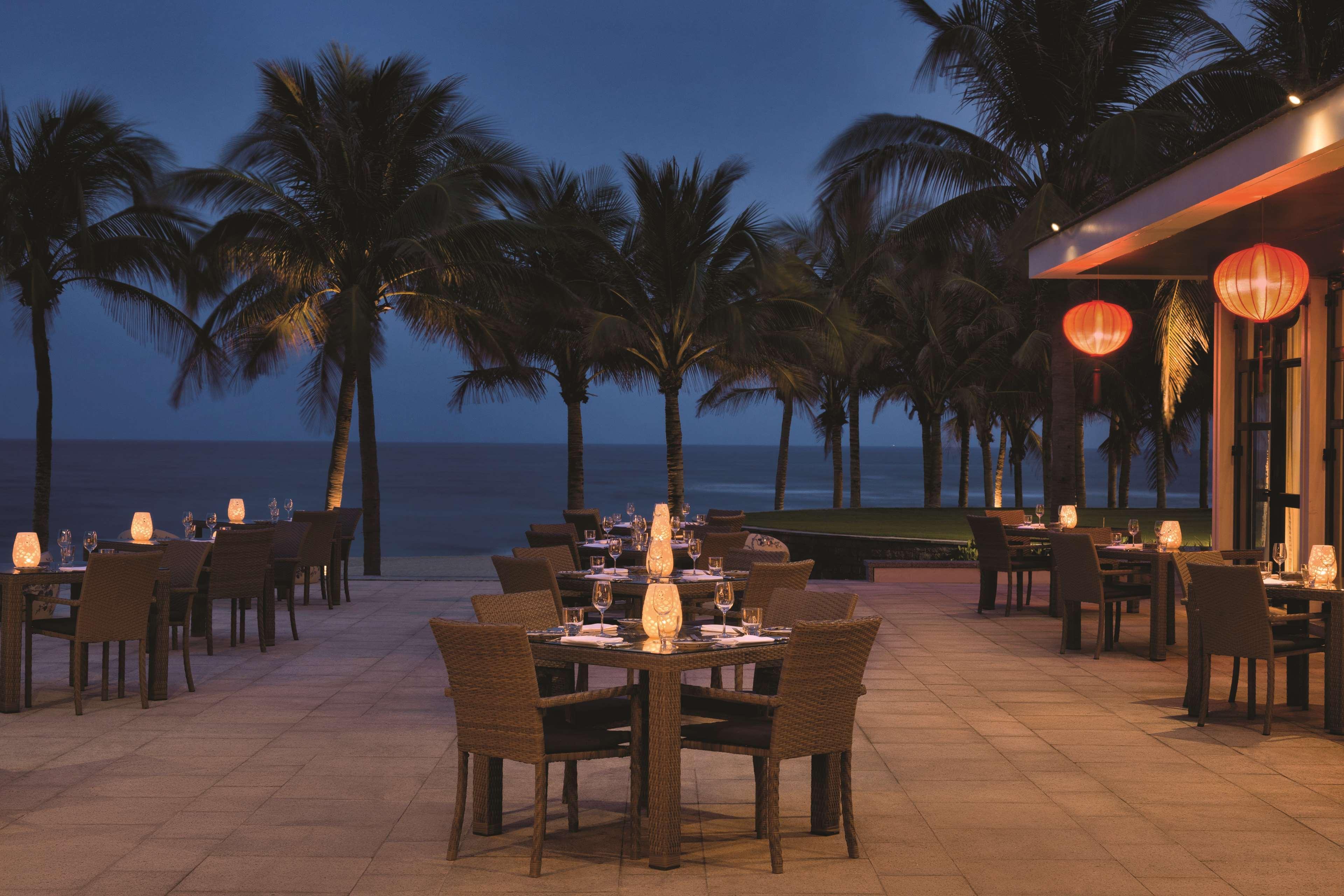 حياة ريجنسي دانينج ريزورت آند سبا دا نانغ المظهر الخارجي الصورة The Beachfront Restaurant