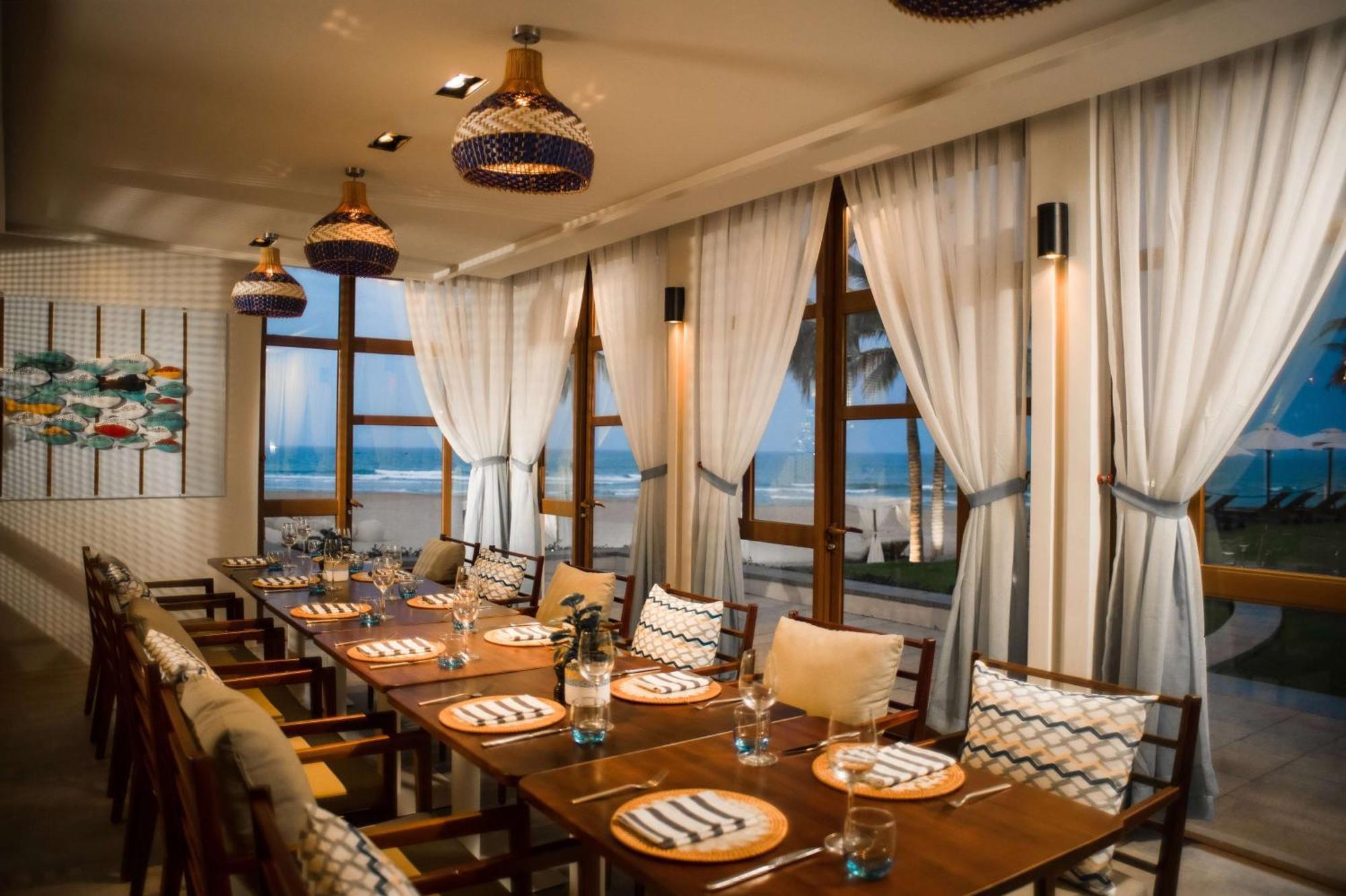 حياة ريجنسي دانينج ريزورت آند سبا دا نانغ المظهر الخارجي الصورة The Beach Club