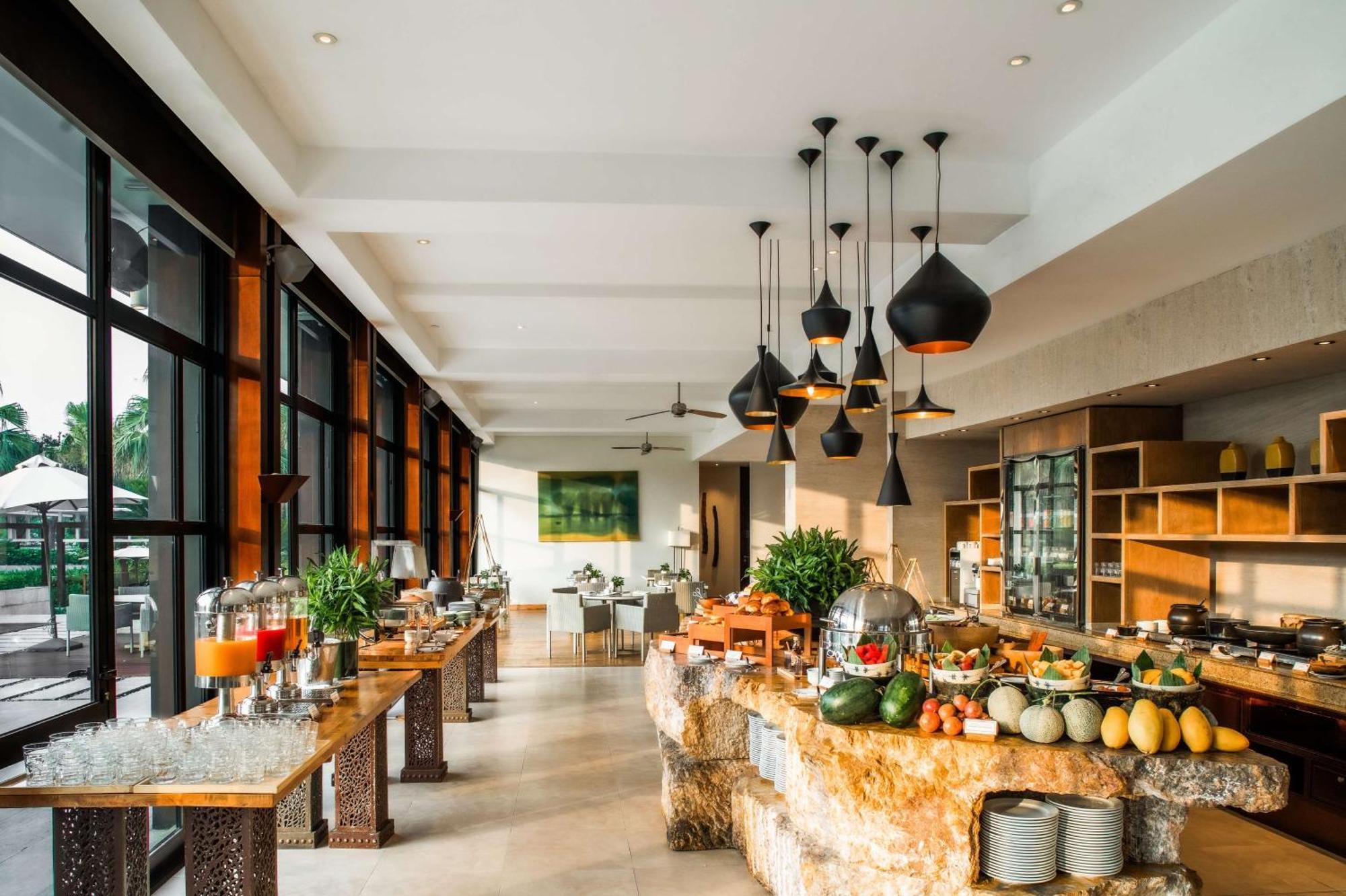 حياة ريجنسي دانينج ريزورت آند سبا دا نانغ المظهر الخارجي الصورة The restaurant at the hotel
