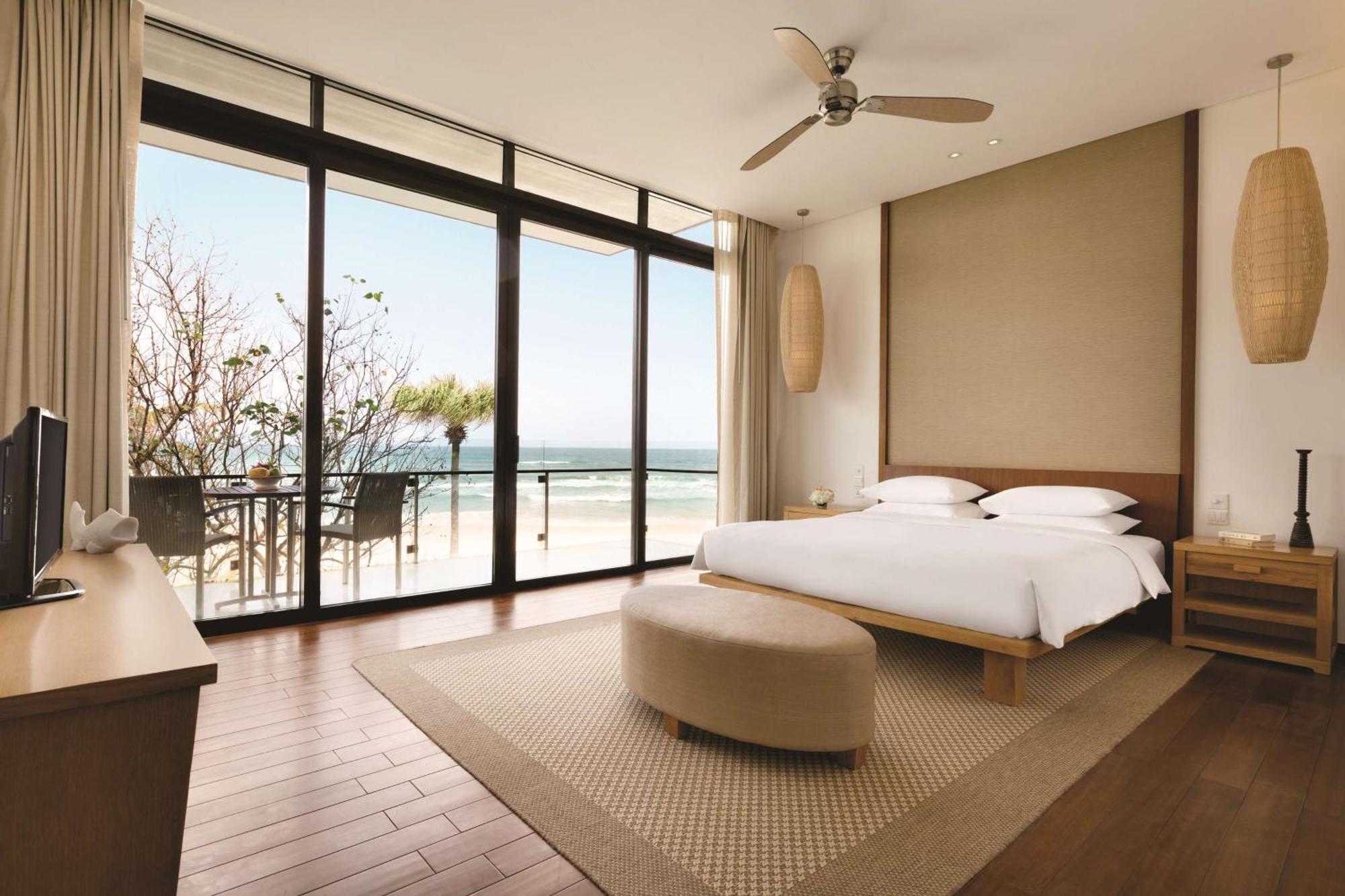 حياة ريجنسي دانينج ريزورت آند سبا دا نانغ المظهر الخارجي الصورة A bedroom at the hotel